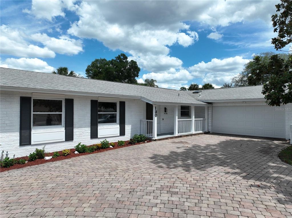 Photo of 130 Foxridge Run, Longwood, FL 32750 (MLS # O6410544)