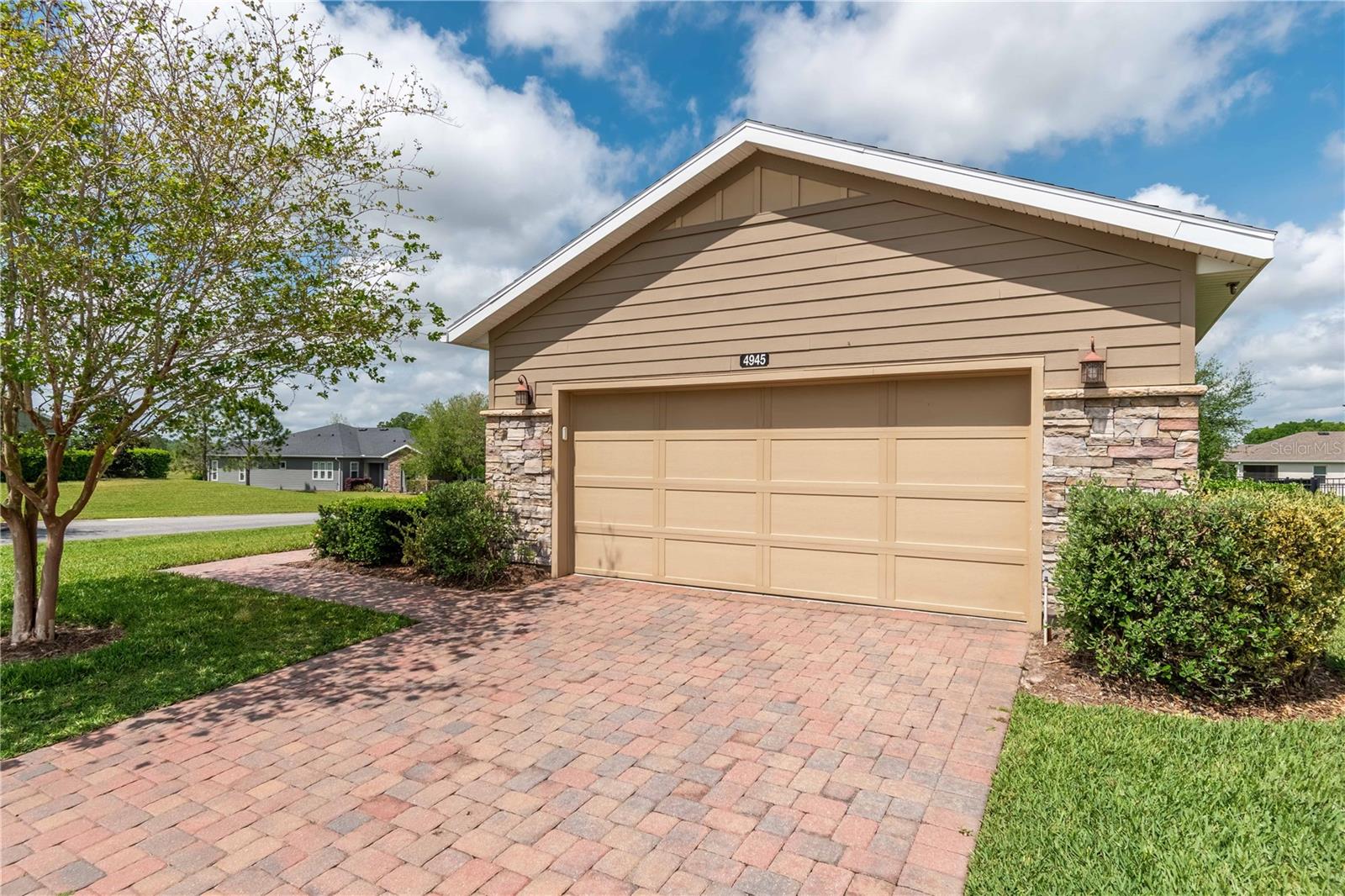 4945 NW 35TH LANE ROAD