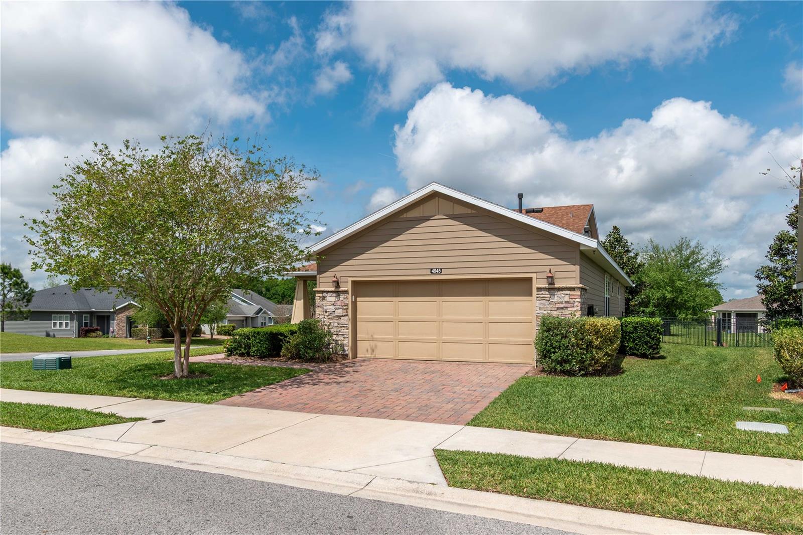 4945 NW 35TH LANE ROAD