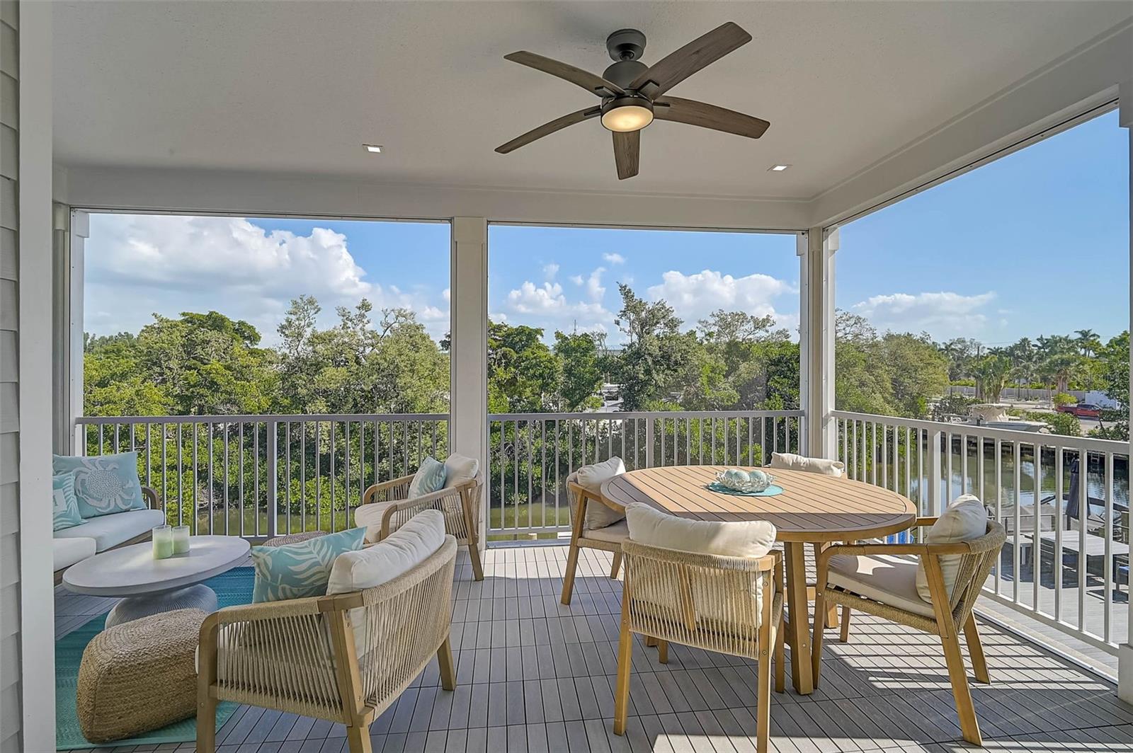 HUNTERS POINT - Residential