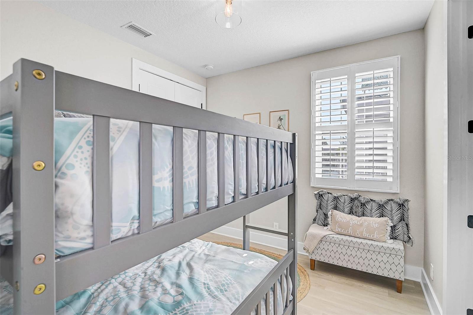 HUNTERS POINT - Residential