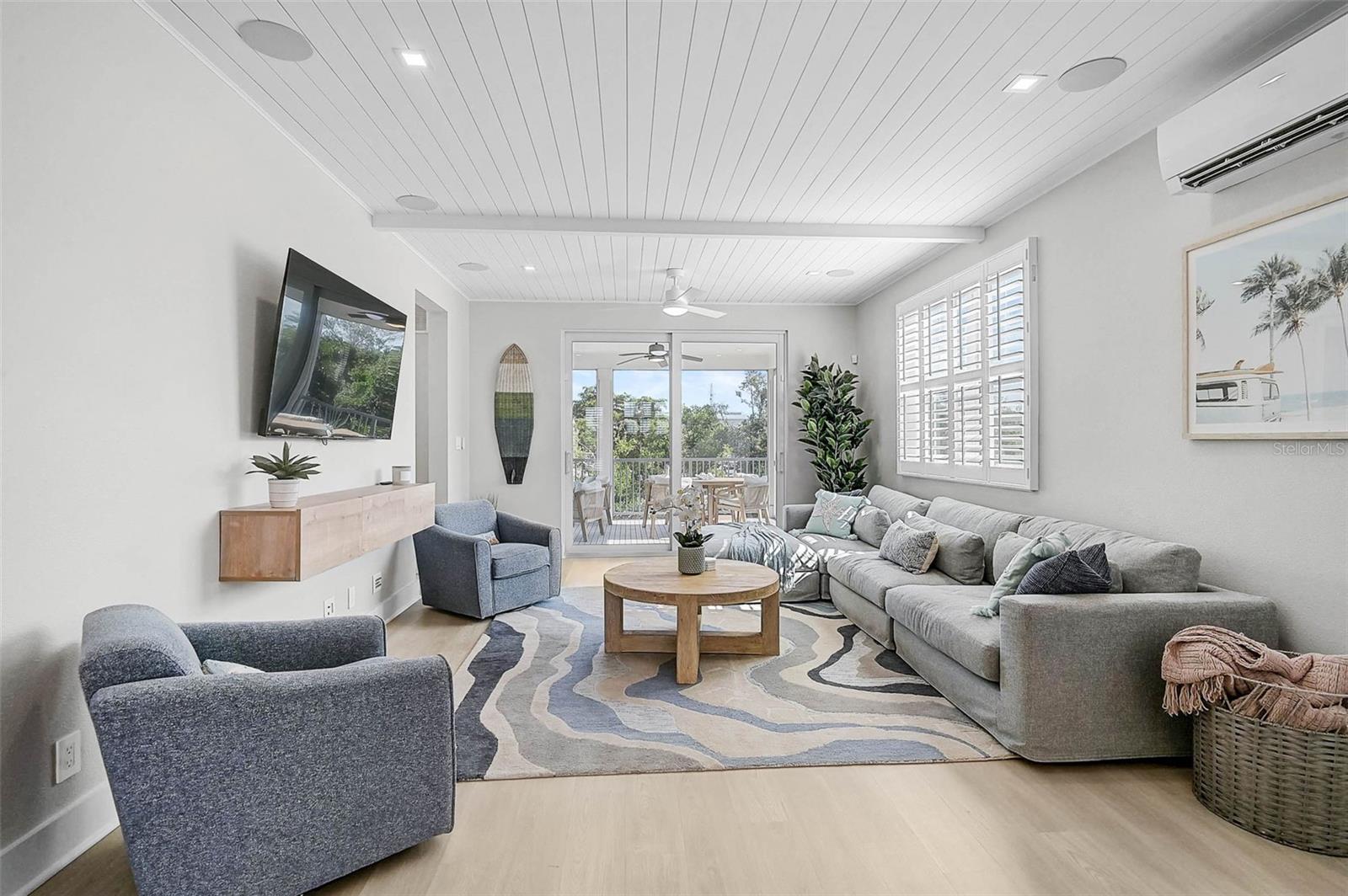 HUNTERS POINT - Residential