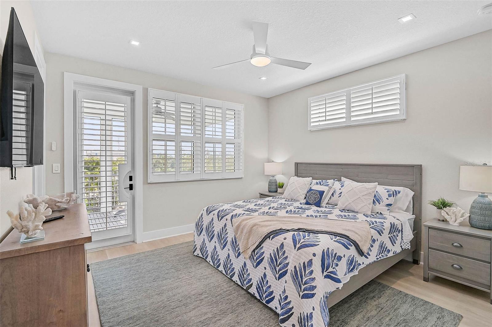 HUNTERS POINT - Residential