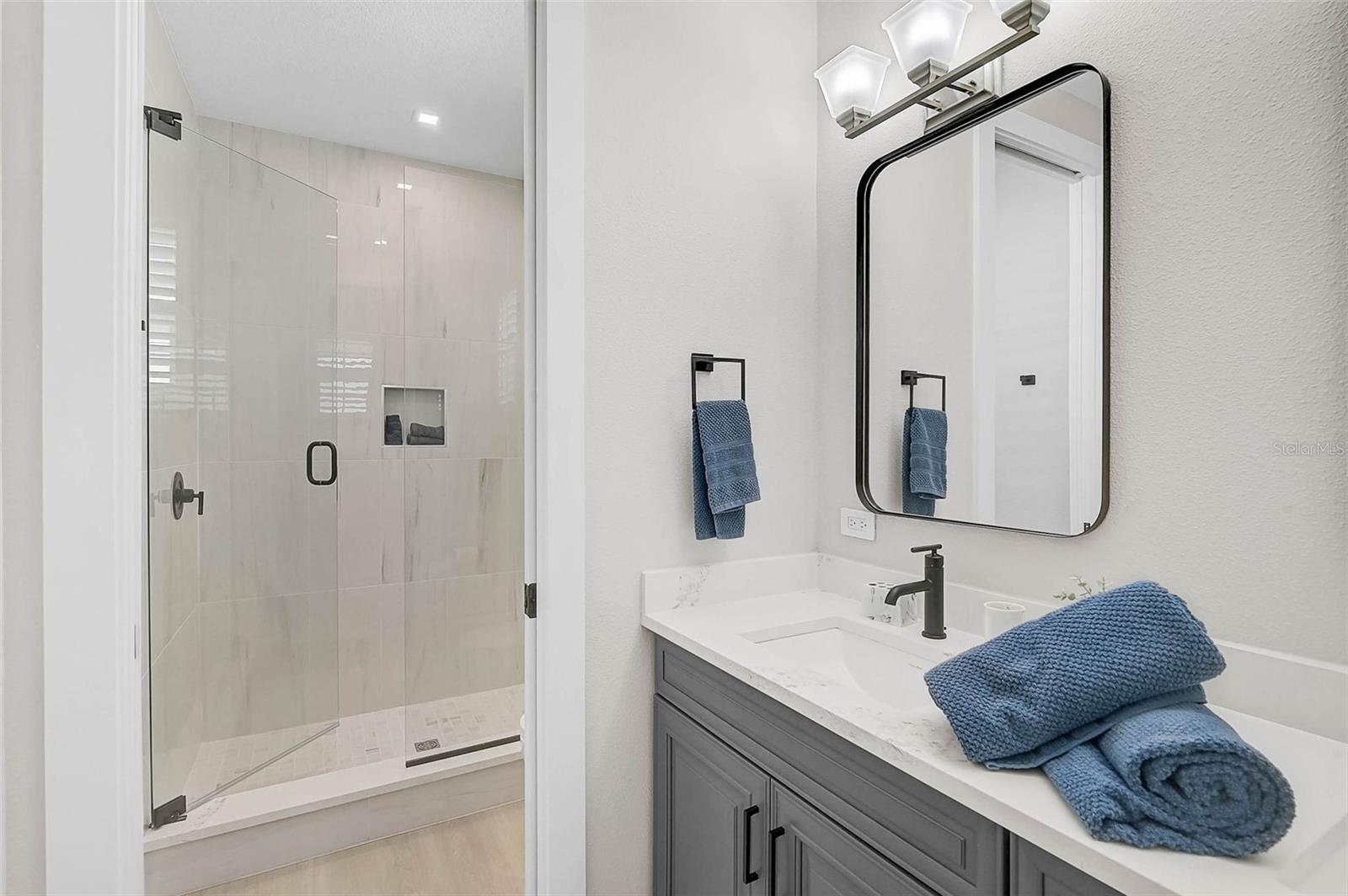 HUNTERS POINT - Residential