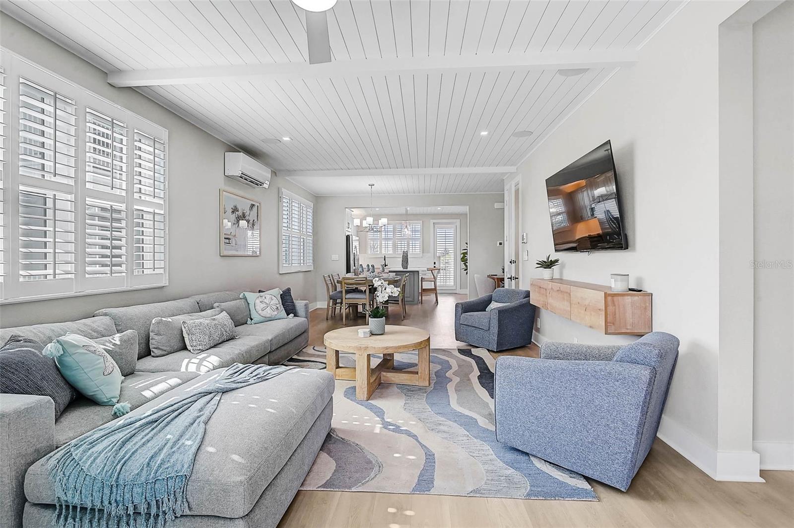 HUNTERS POINT - Residential