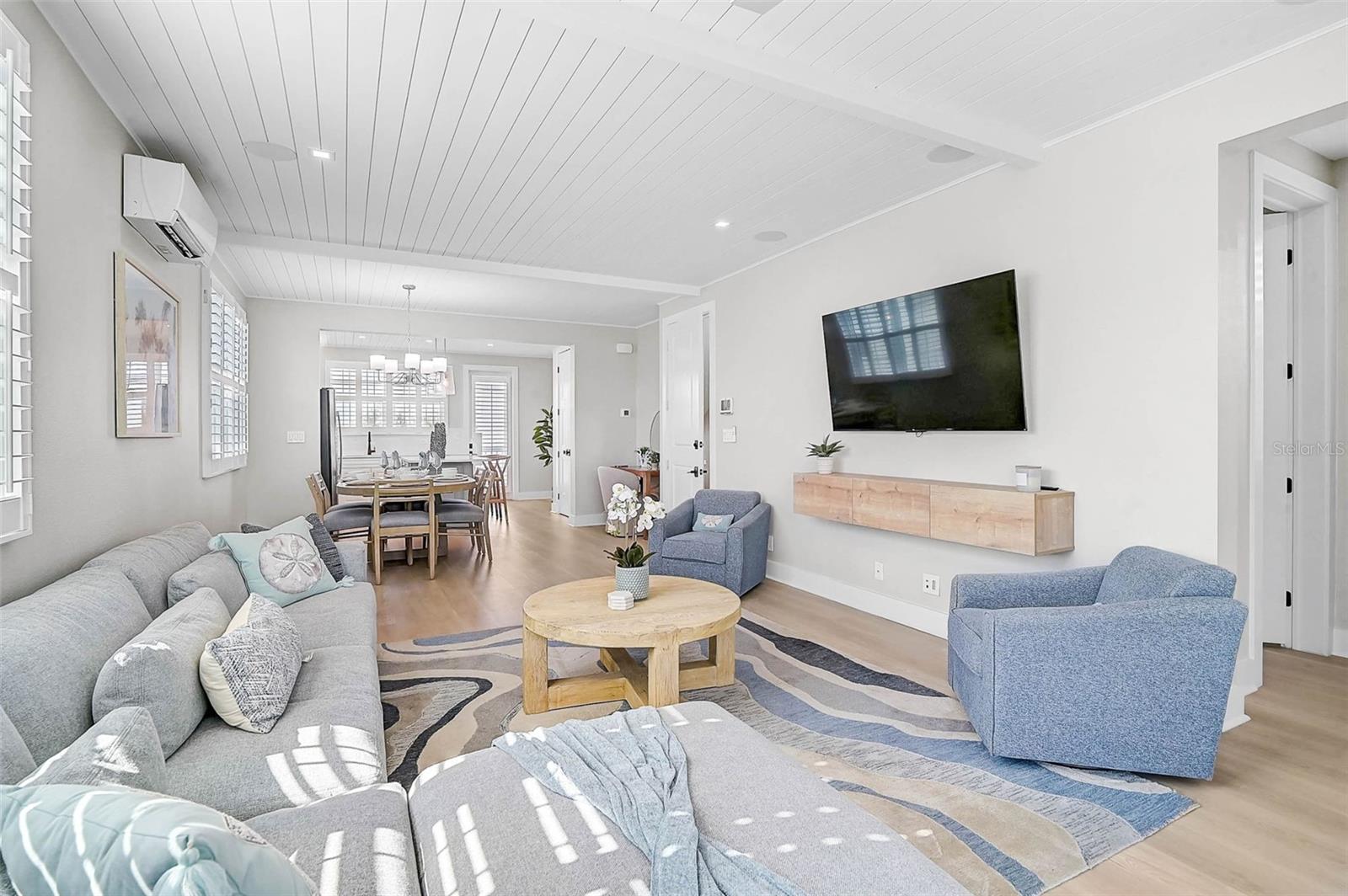 HUNTERS POINT - Residential