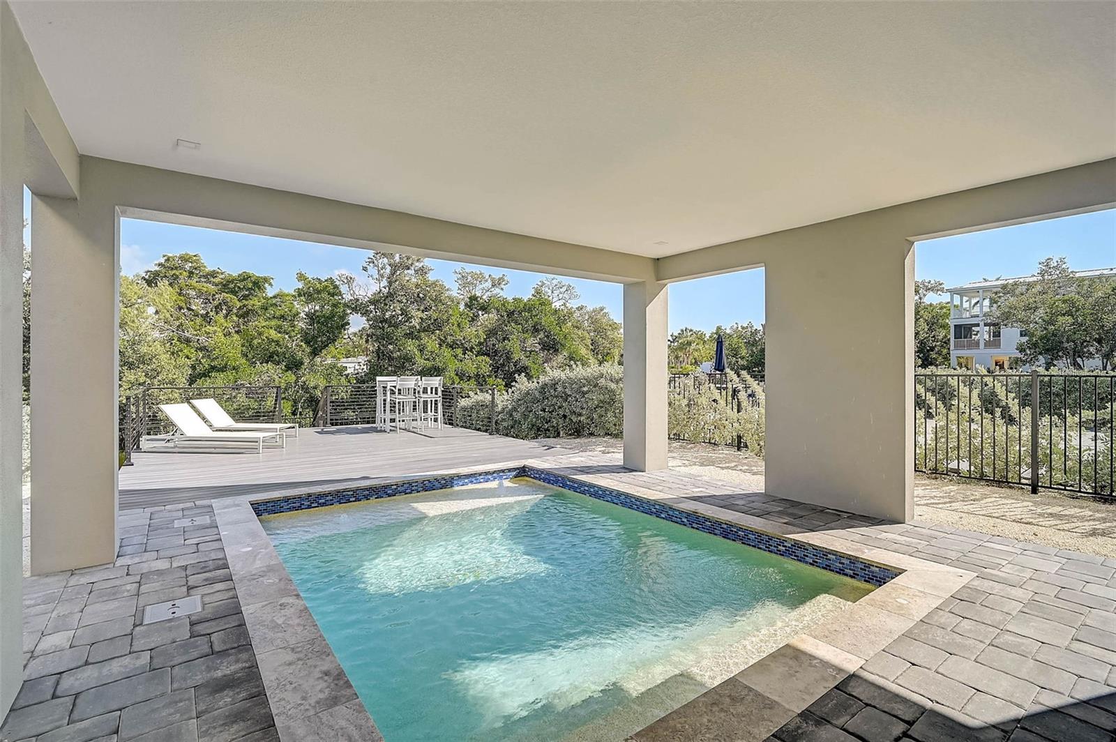 HUNTERS POINT - Residential