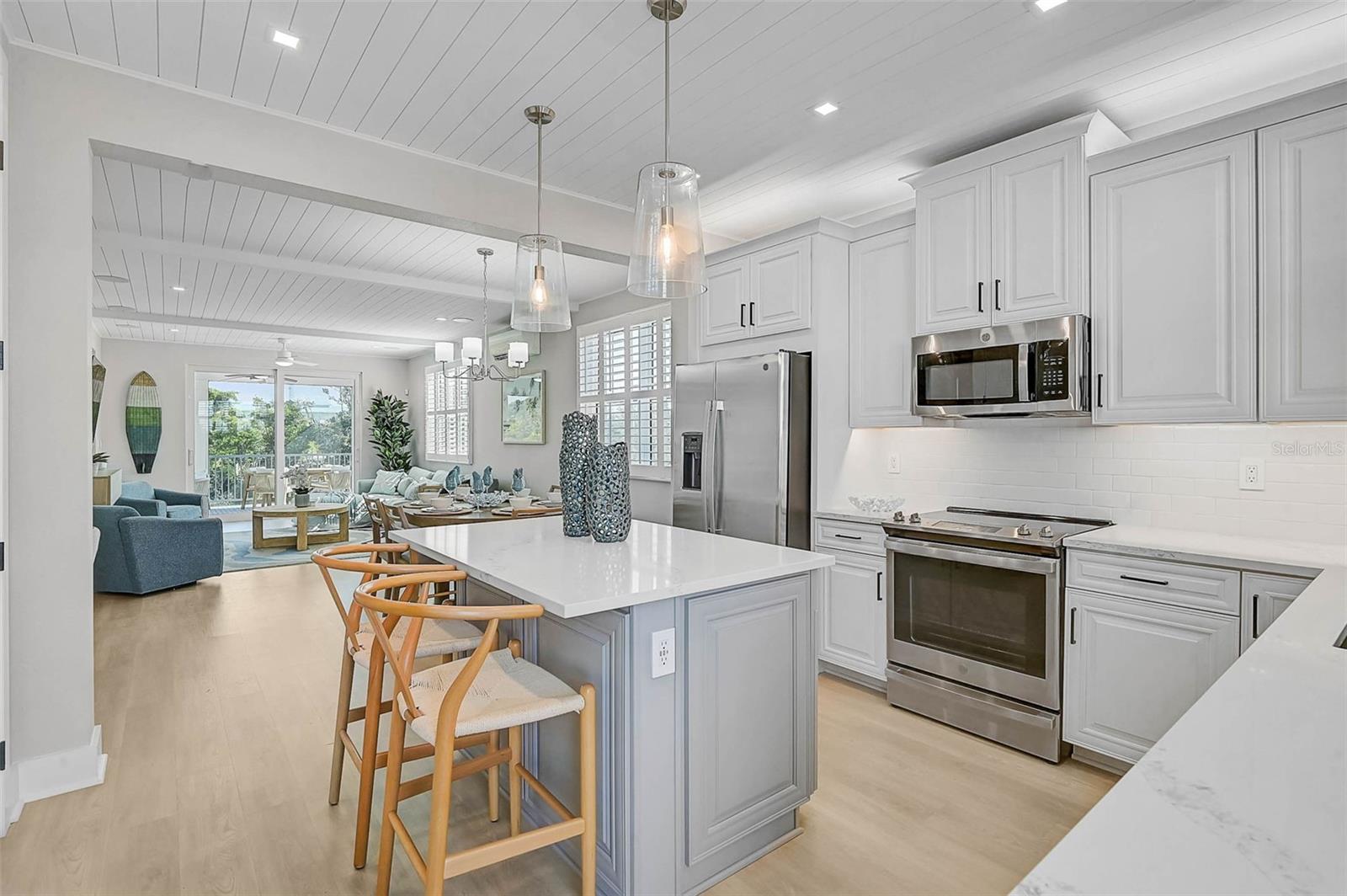 HUNTERS POINT - Residential