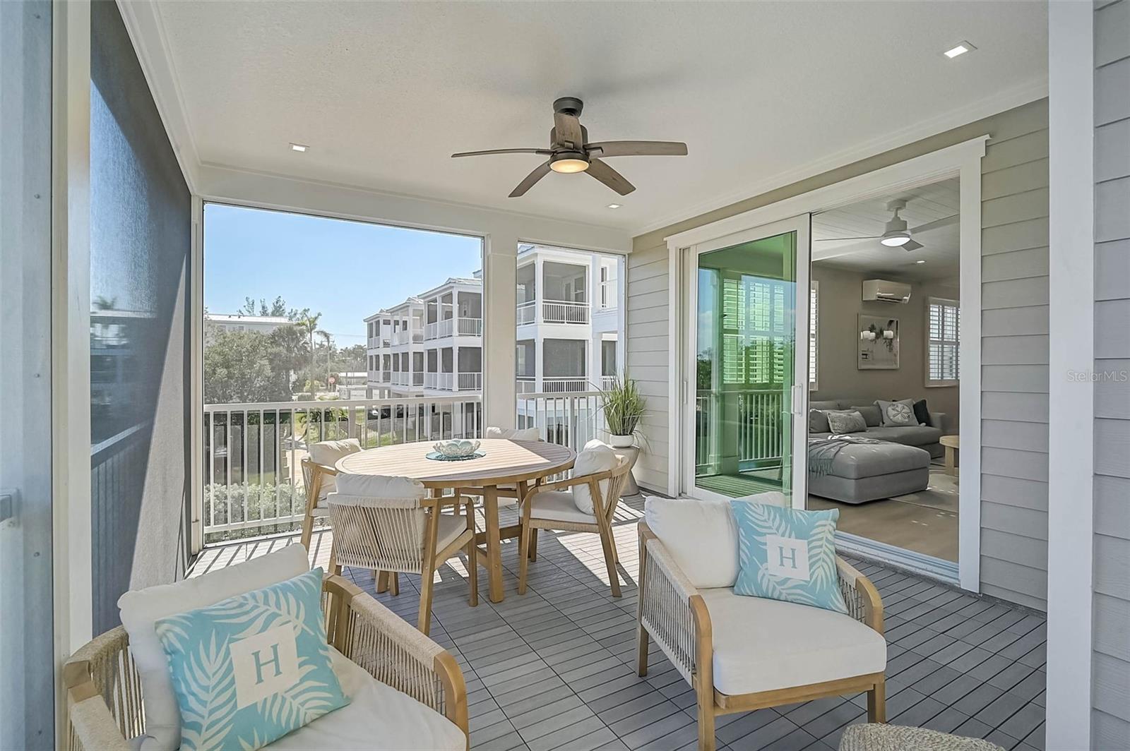 HUNTERS POINT - Residential