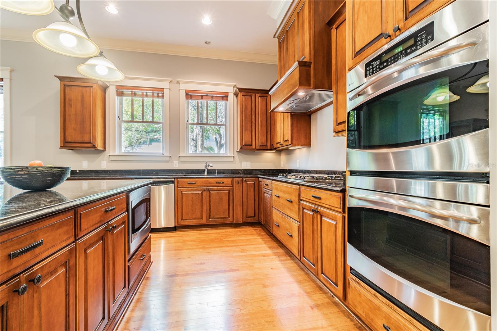 HYDE PARK WEST - Residential Lease