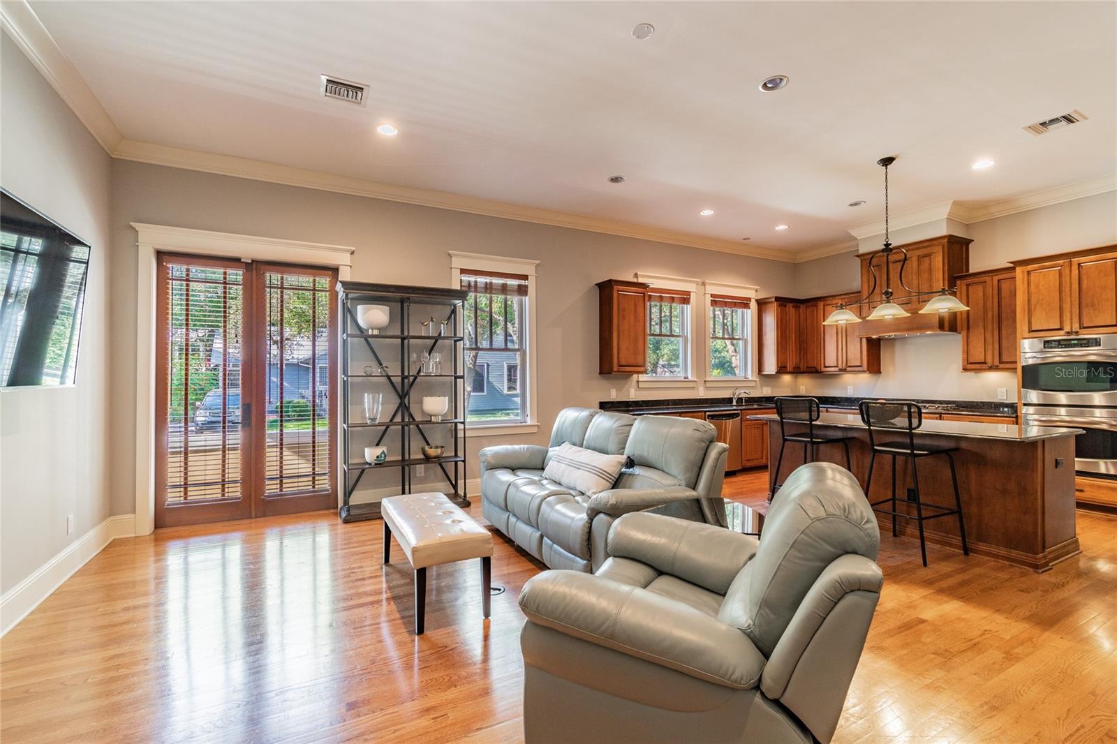 HYDE PARK WEST - Residential Lease