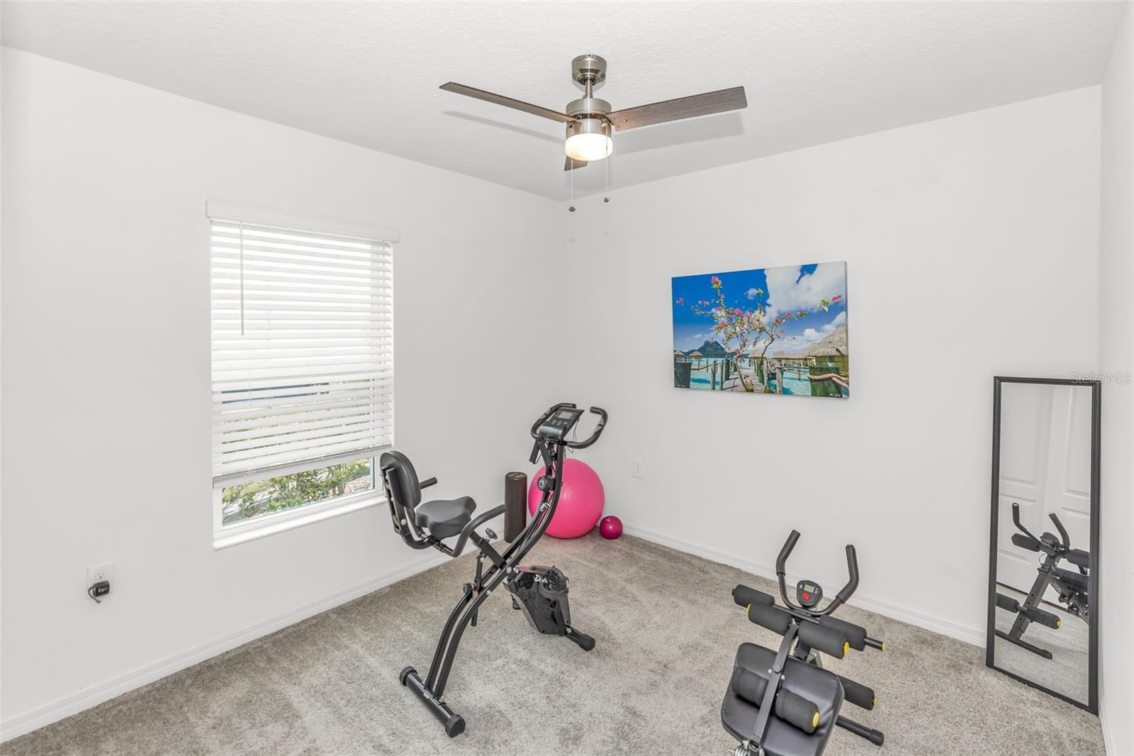 HANOVER SQUARE - Residential