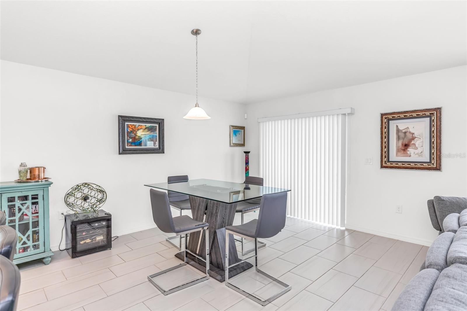 HANOVER SQUARE - Residential