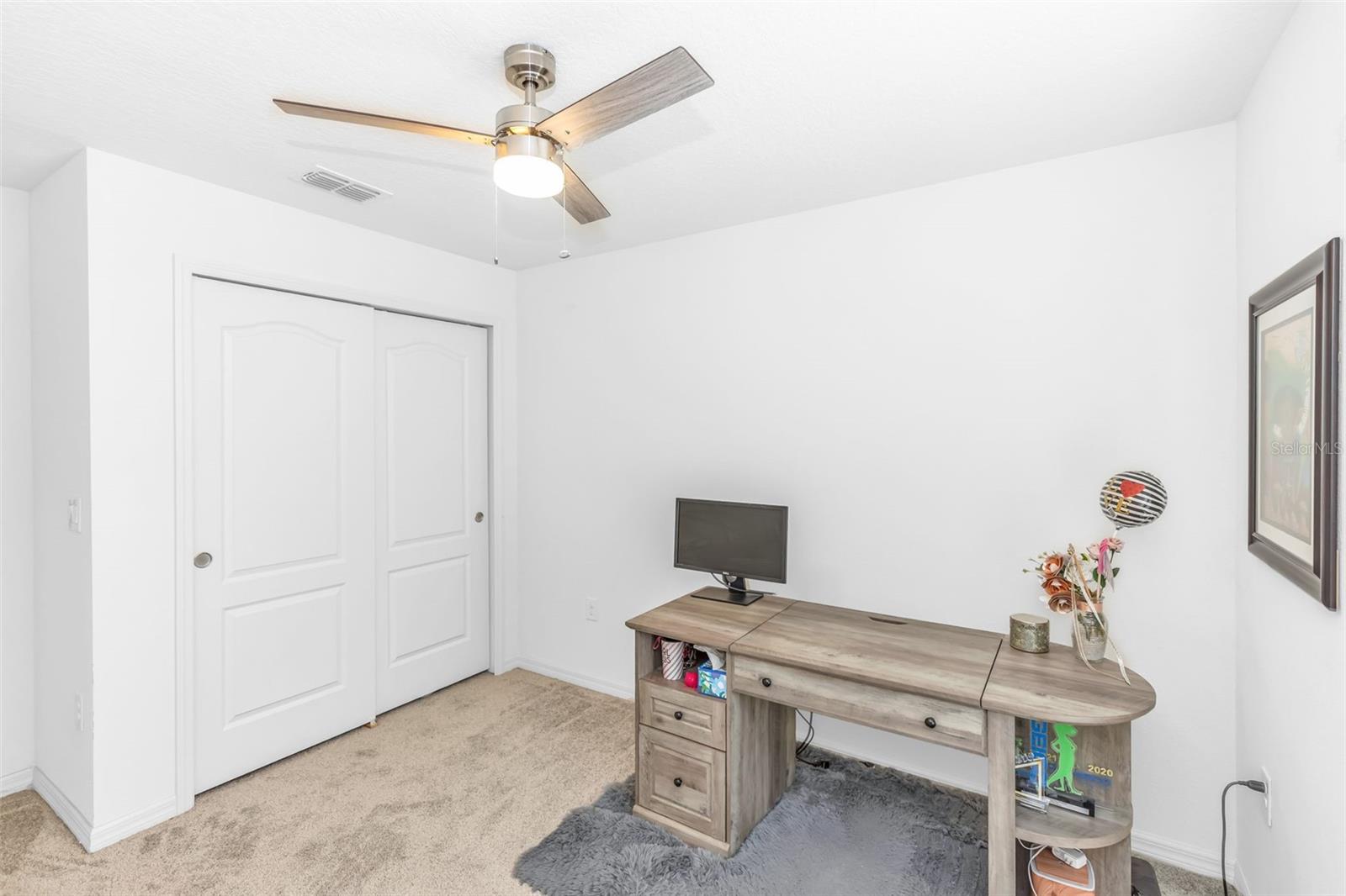 HANOVER SQUARE - Residential