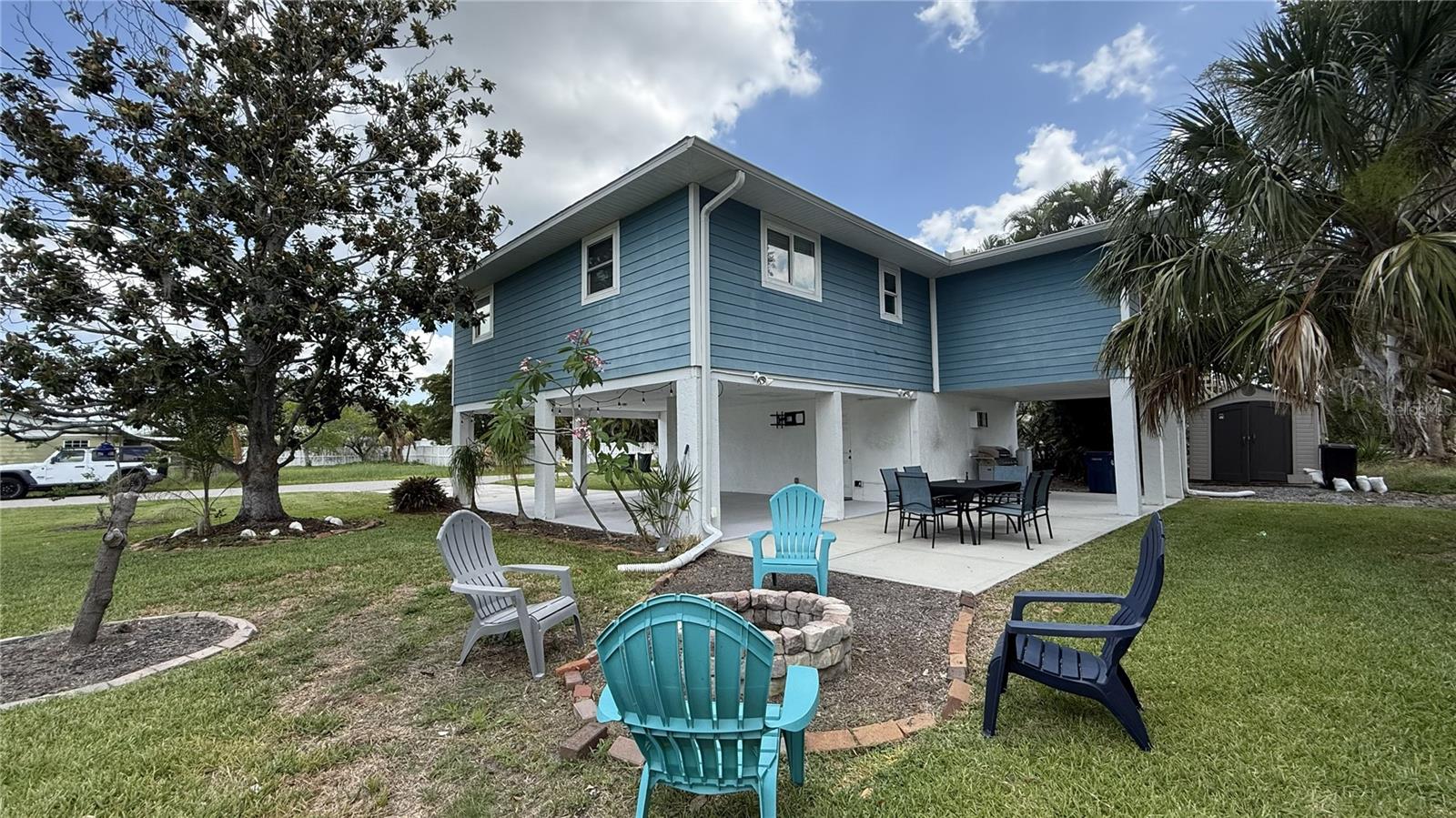 727 47TH STREET W