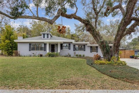 Photo of 748 Oak Drive, Clermont, FL 34711 (MLS # O6385735)