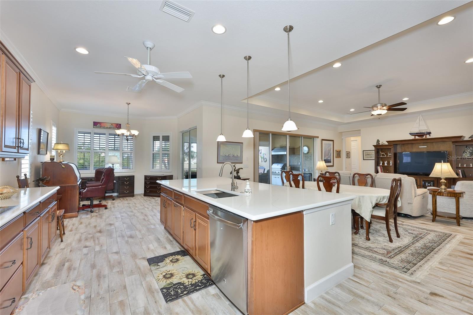 SUN CITY CENTER UNIT 274 & 2 - Residential