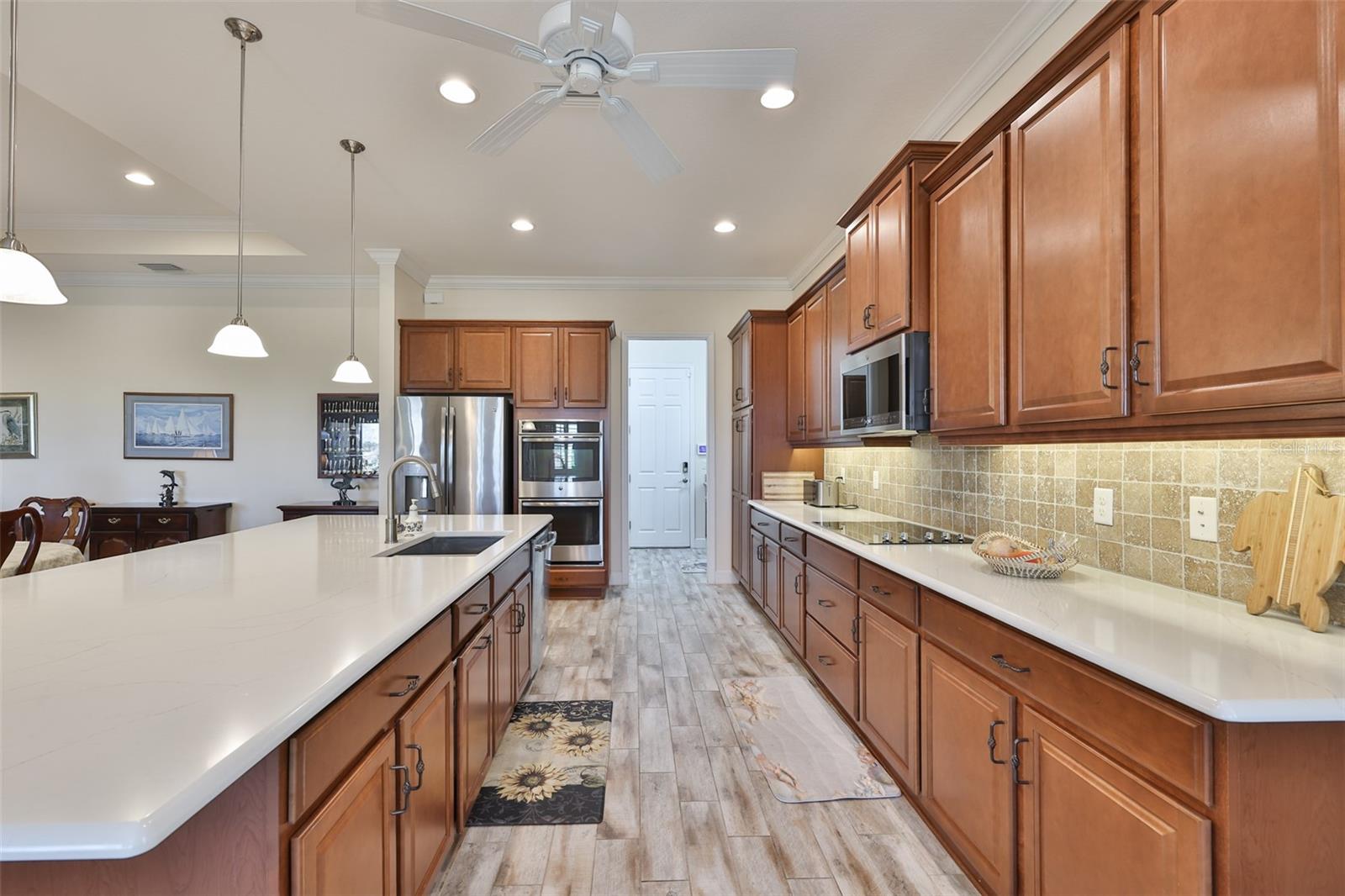 SUN CITY CENTER UNIT 274 & 2 - Residential