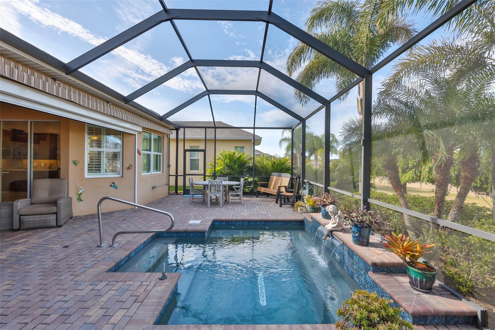 SUN CITY CENTER UNIT 274 & 2 - Residential