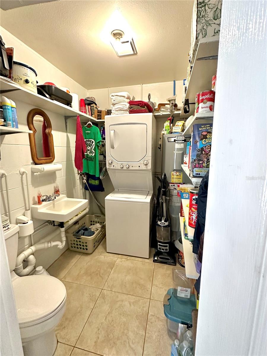 SEVEN SPGS HOMES - Residential