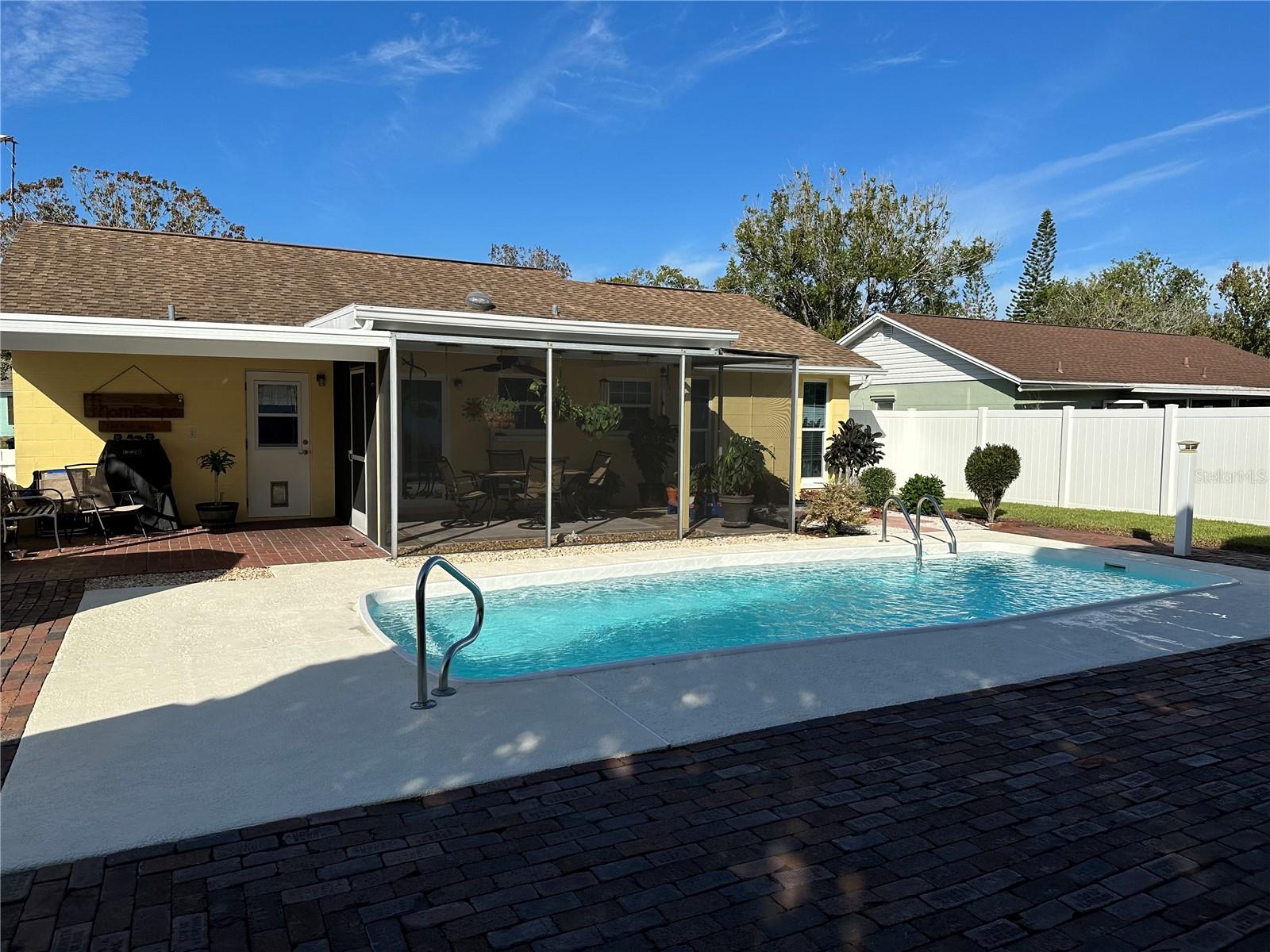 SEVEN SPGS HOMES - Residential