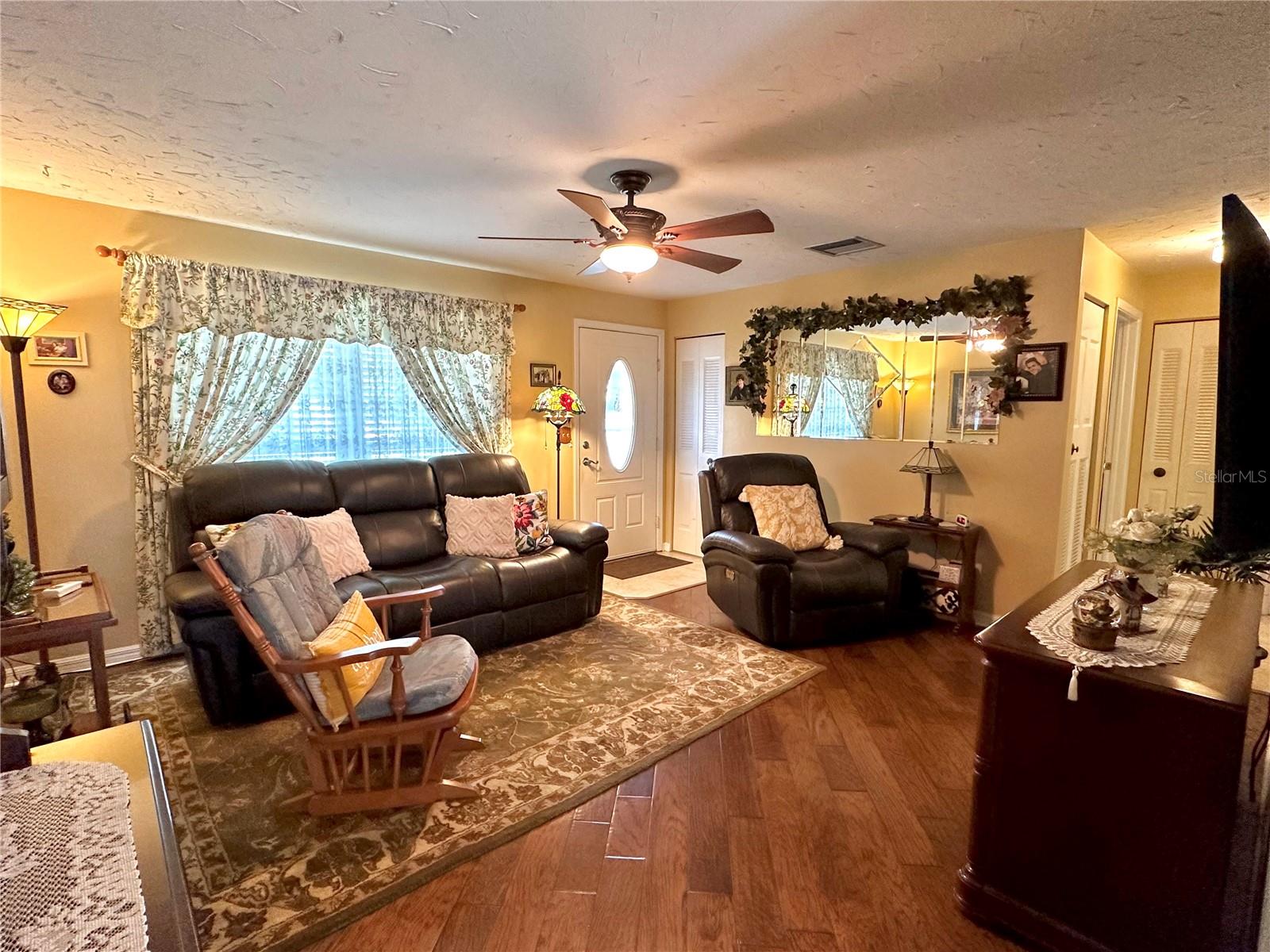 SEVEN SPGS HOMES - Residential