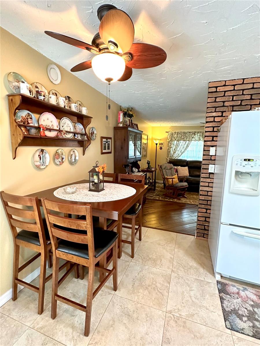 SEVEN SPGS HOMES - Residential