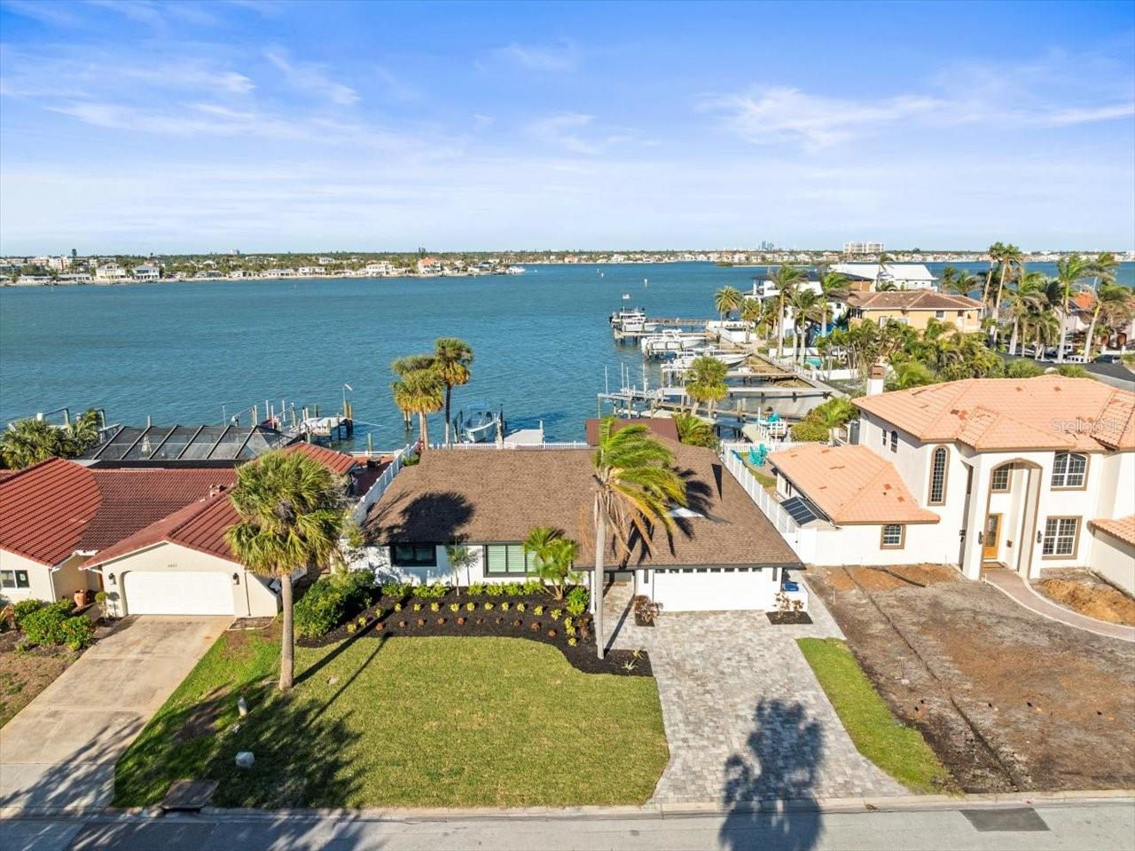 THREE PALMS POINT - Residential