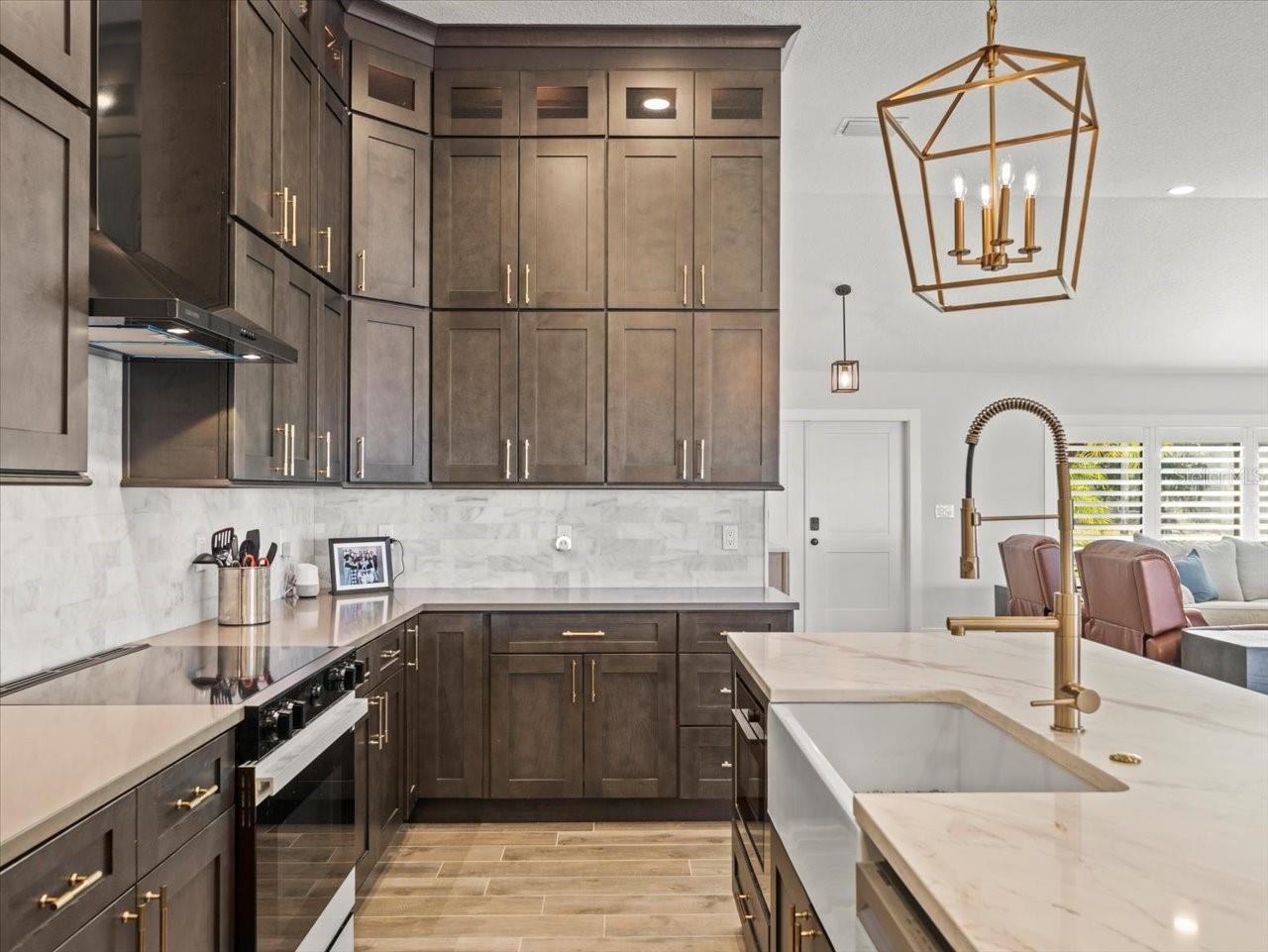 THREE PALMS POINT - Residential