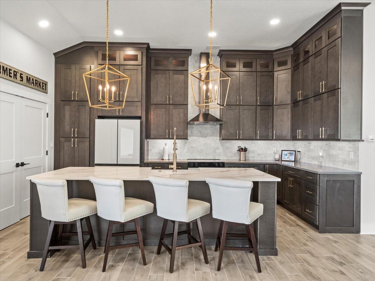 THREE PALMS POINT - Residential