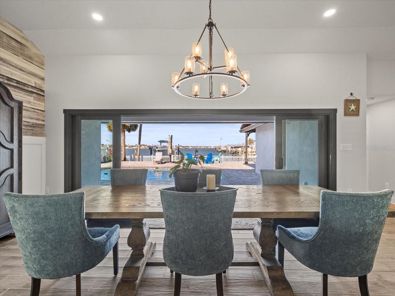 THREE PALMS POINT - Residential