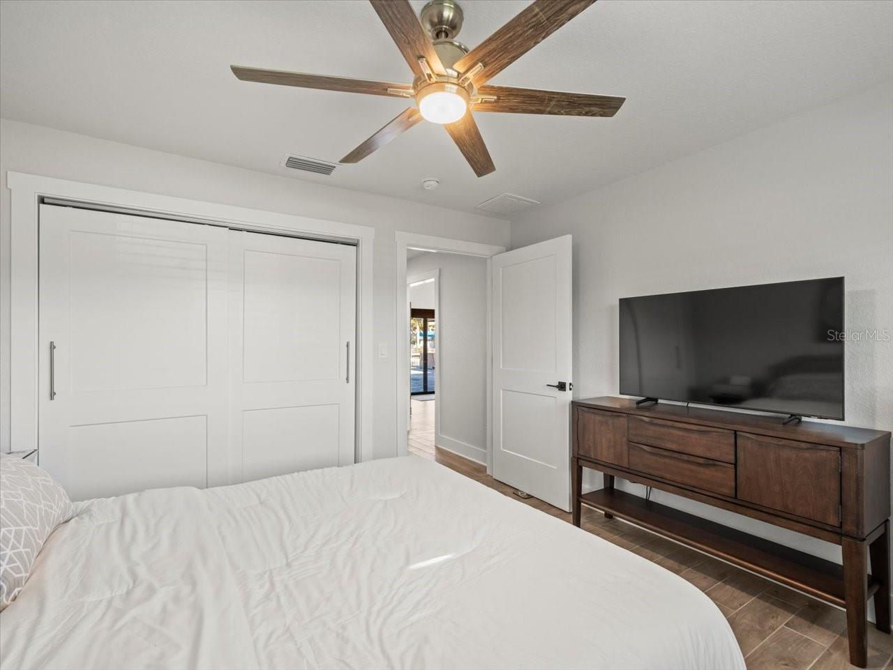 THREE PALMS POINT - Residential