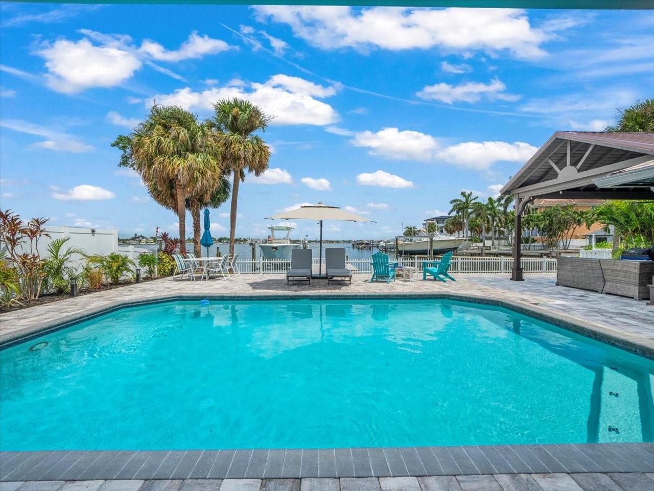 THREE PALMS POINT - Residential