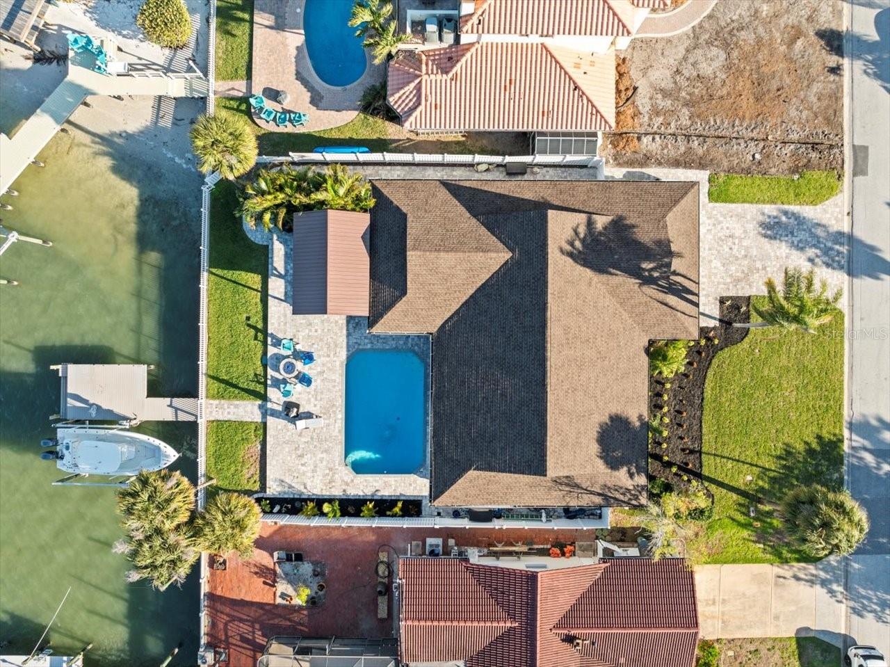 THREE PALMS POINT - Residential