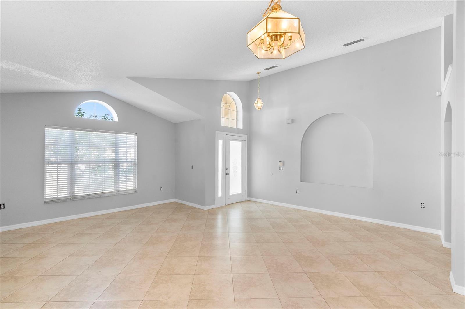 BRIDGEWATER AT TOWN CENTER - Residential