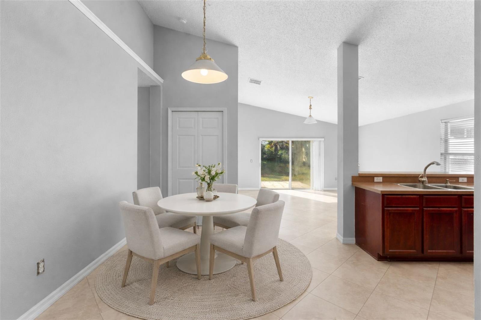 BRIDGEWATER AT TOWN CENTER - Residential