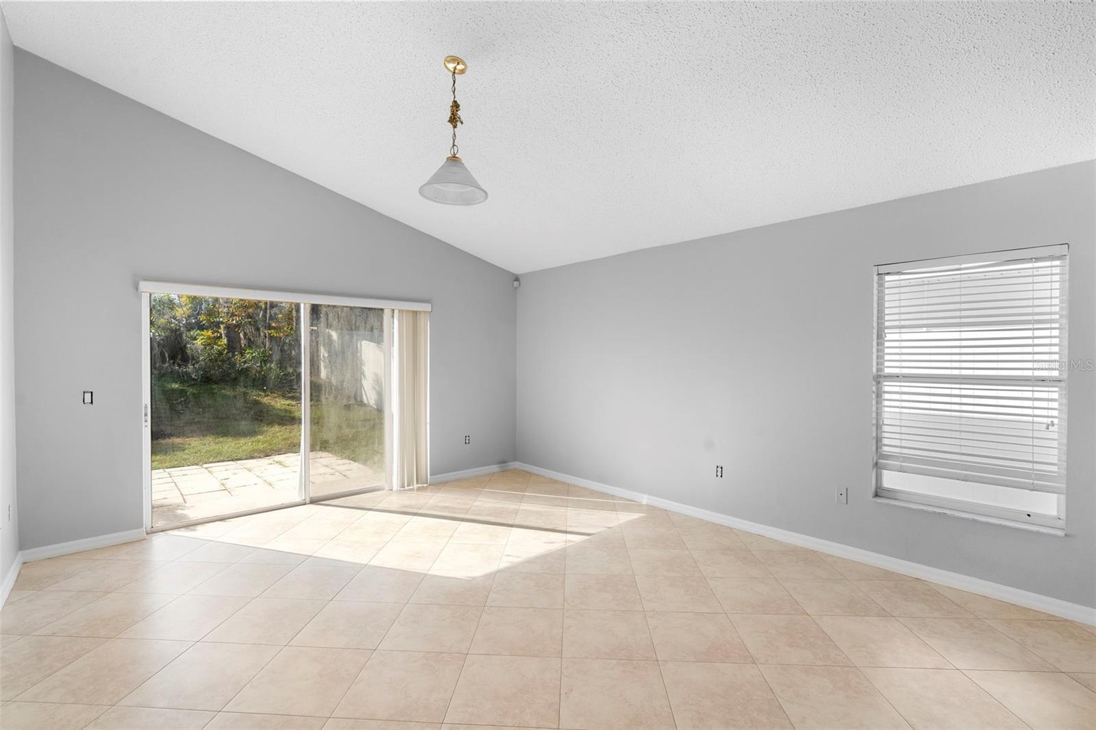 BRIDGEWATER AT TOWN CENTER - Residential