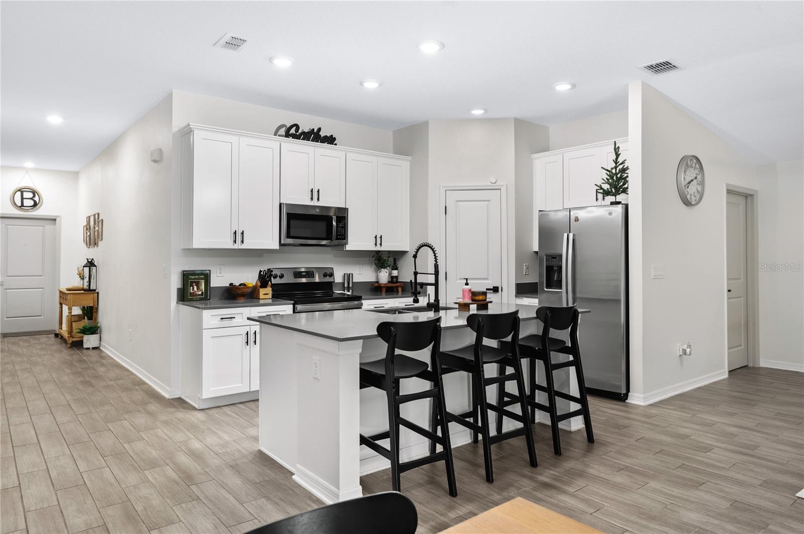 2518 HOPTREE LANE