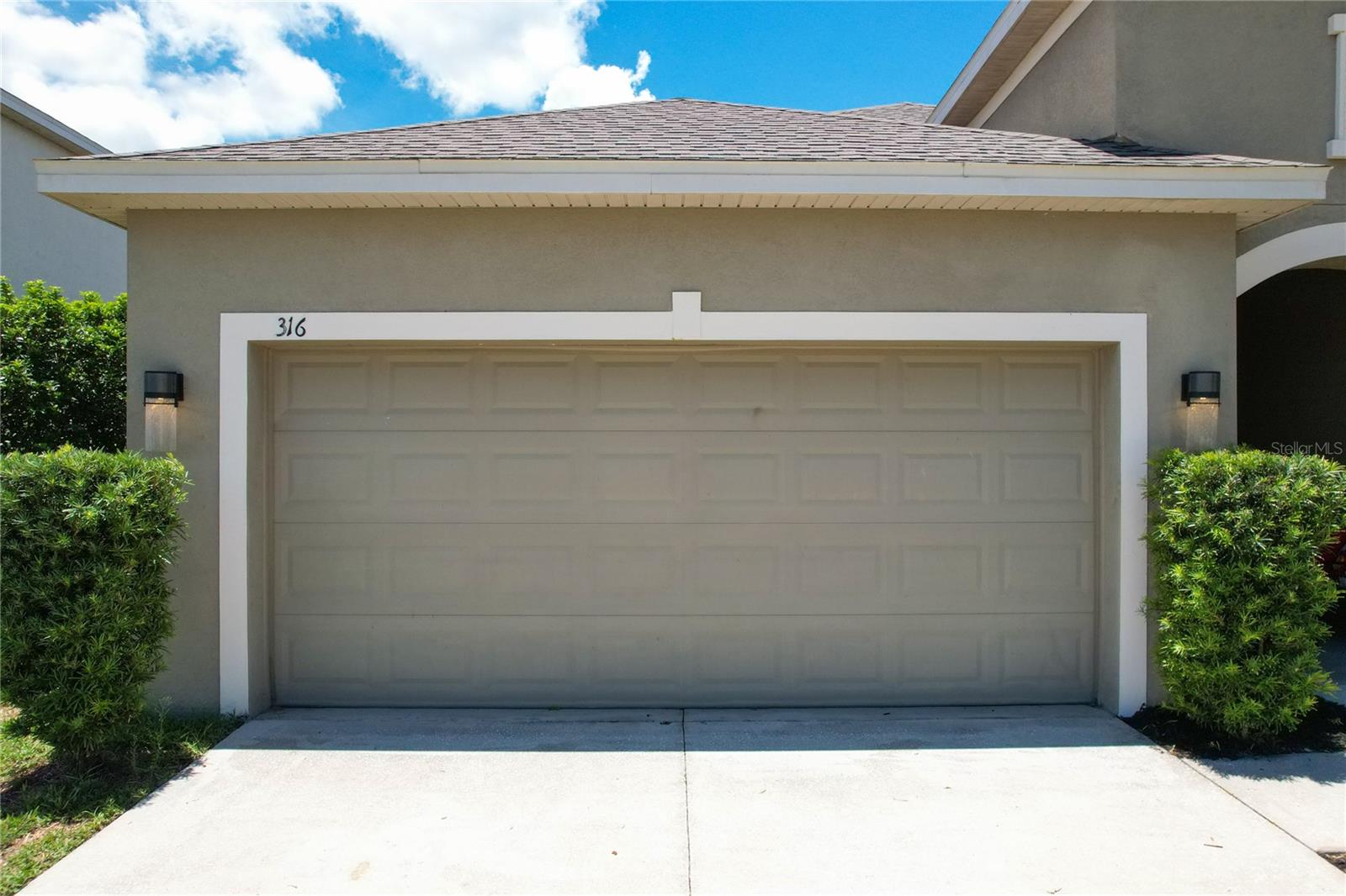 316 BLUE CYPRESS DR