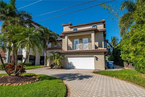 136 DEVON DRIVE CLEARWATER BEACH FL 33767
