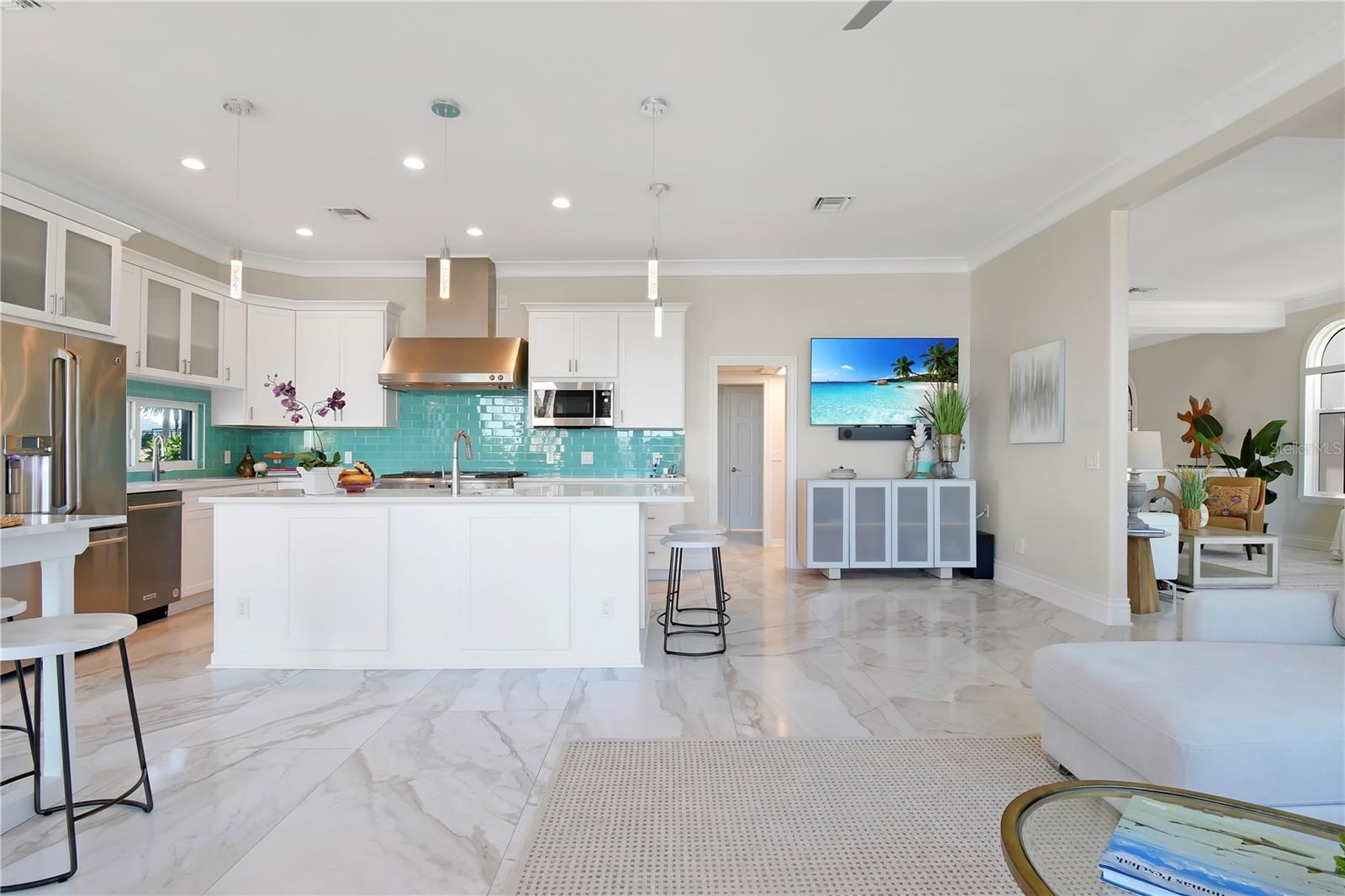 BAYSIDE SUB - Residential