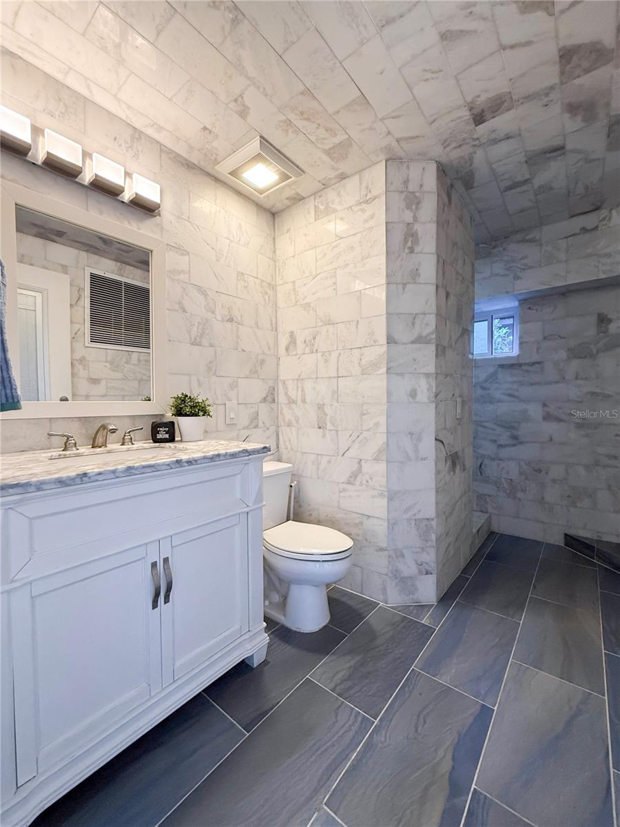 BAYSIDE SUB - Residential