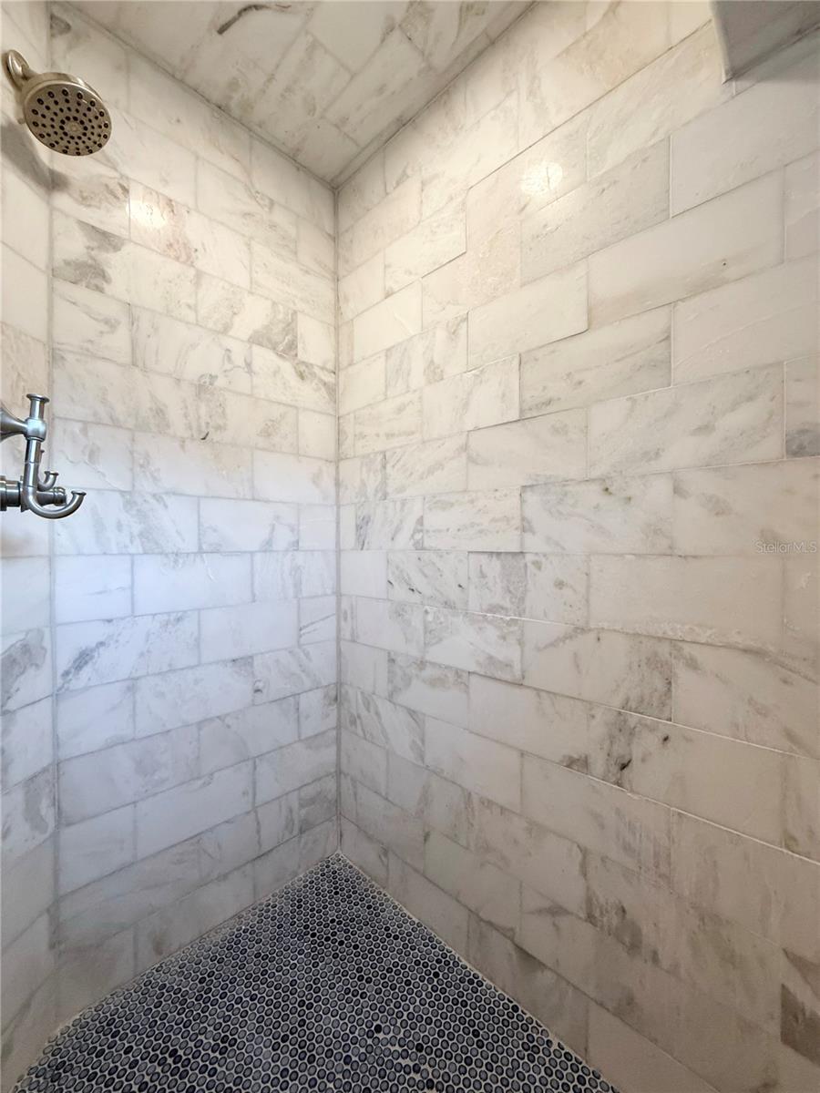 BAYSIDE SUB - Residential