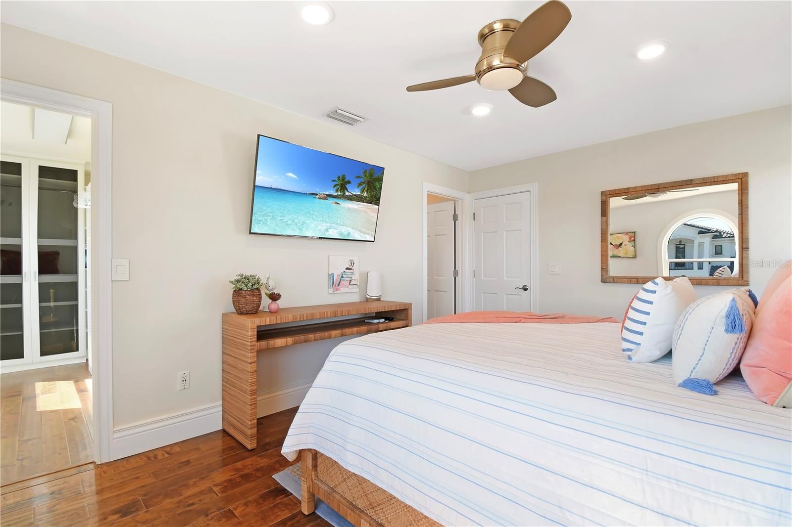 BAYSIDE SUB - Residential