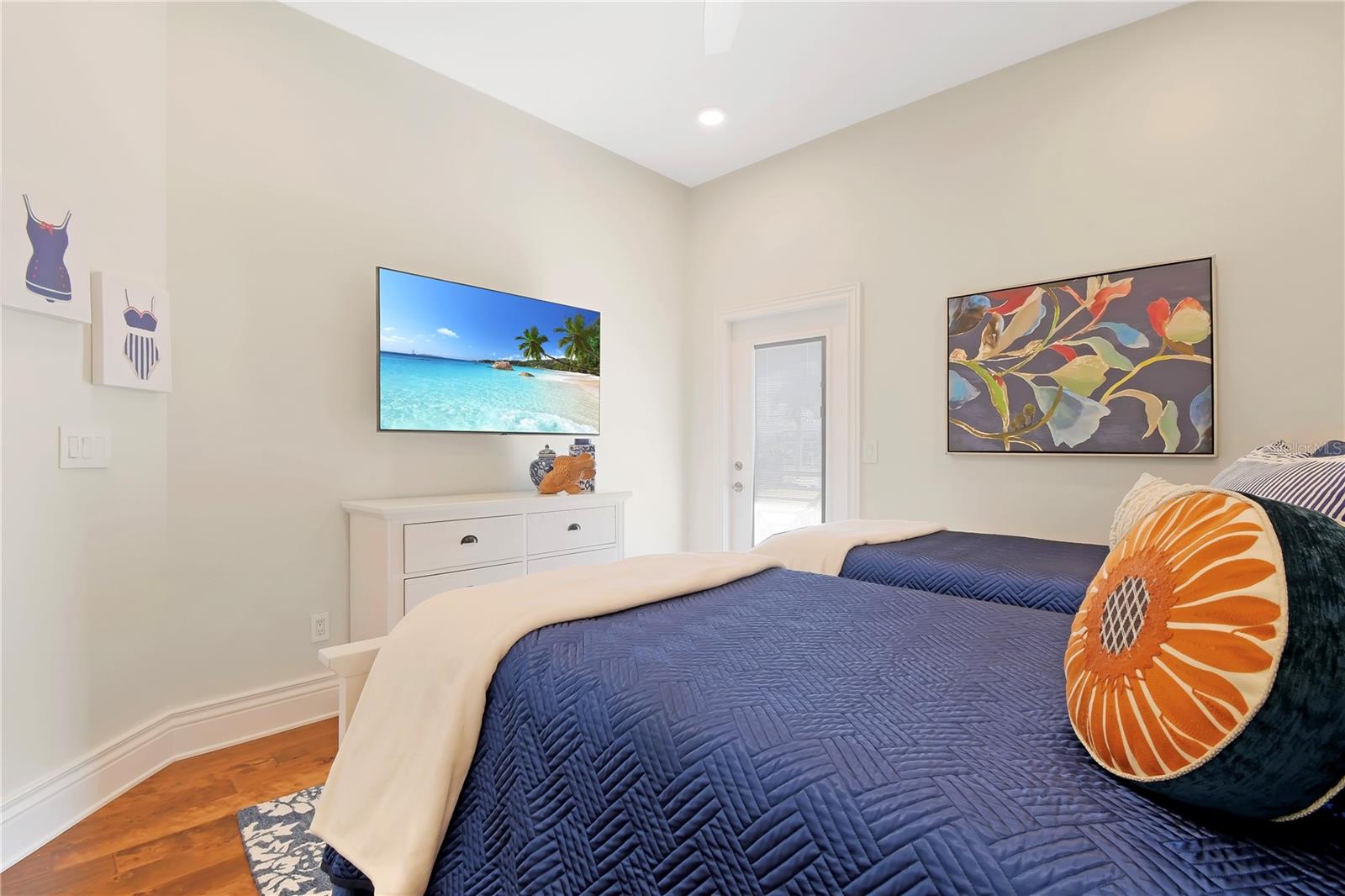 BAYSIDE SUB - Residential