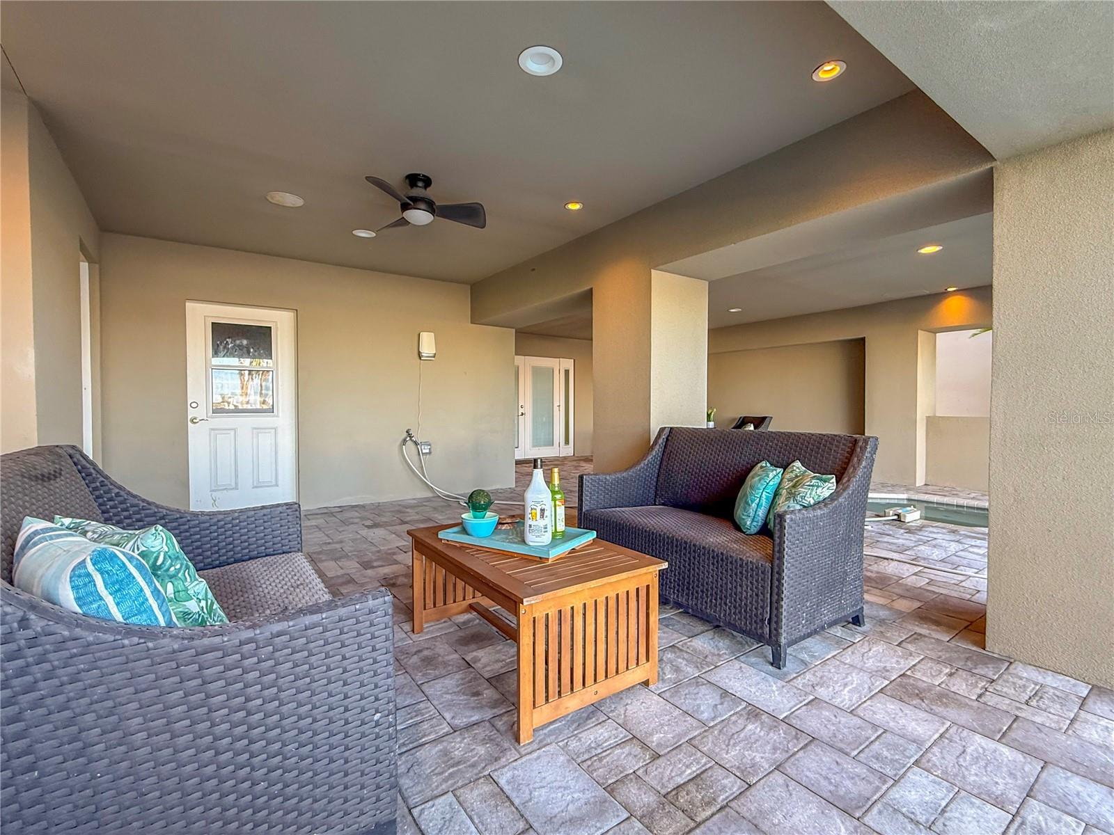 BAYSIDE SUB - Residential