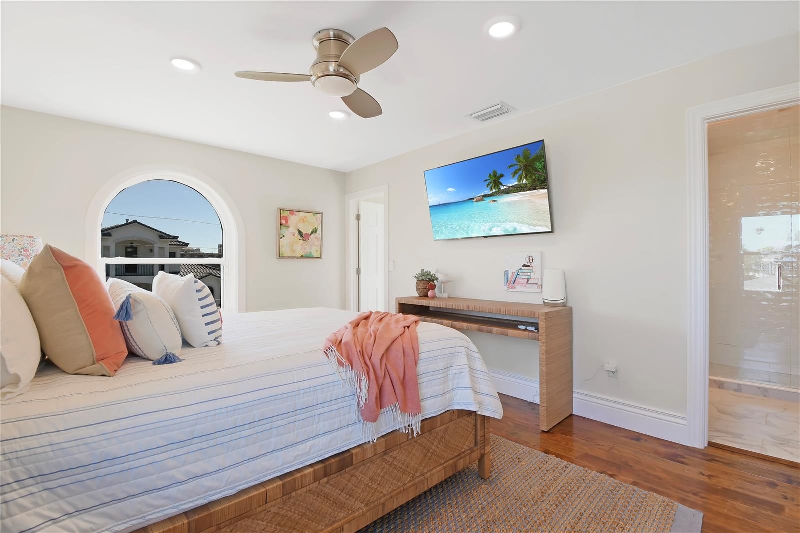 BAYSIDE SUB - Residential