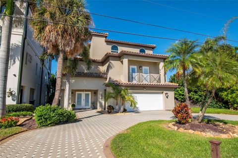 136 DEVON DRIVE CLEARWATER BEACH FL 33767