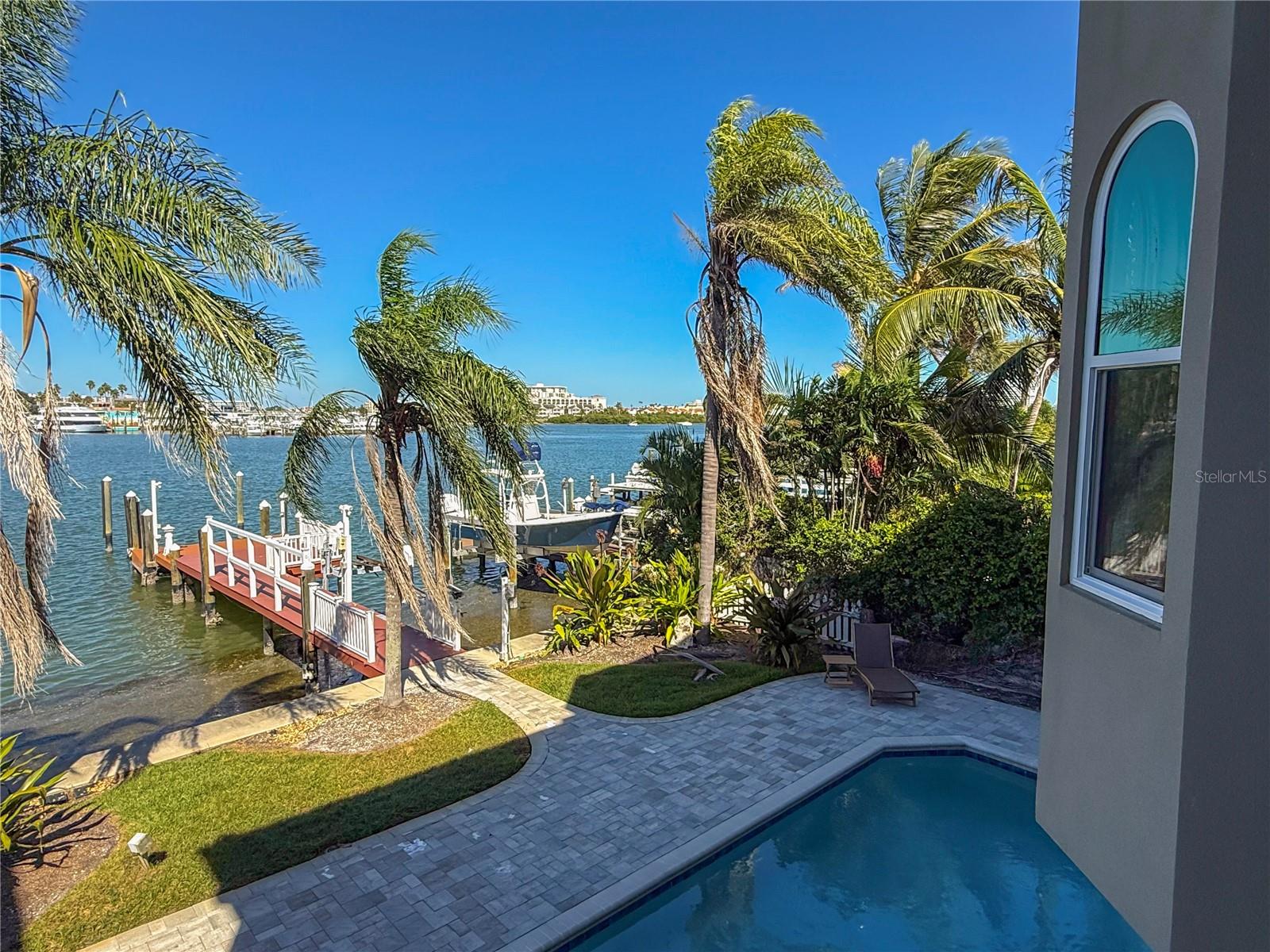 BAYSIDE SUB - Residential