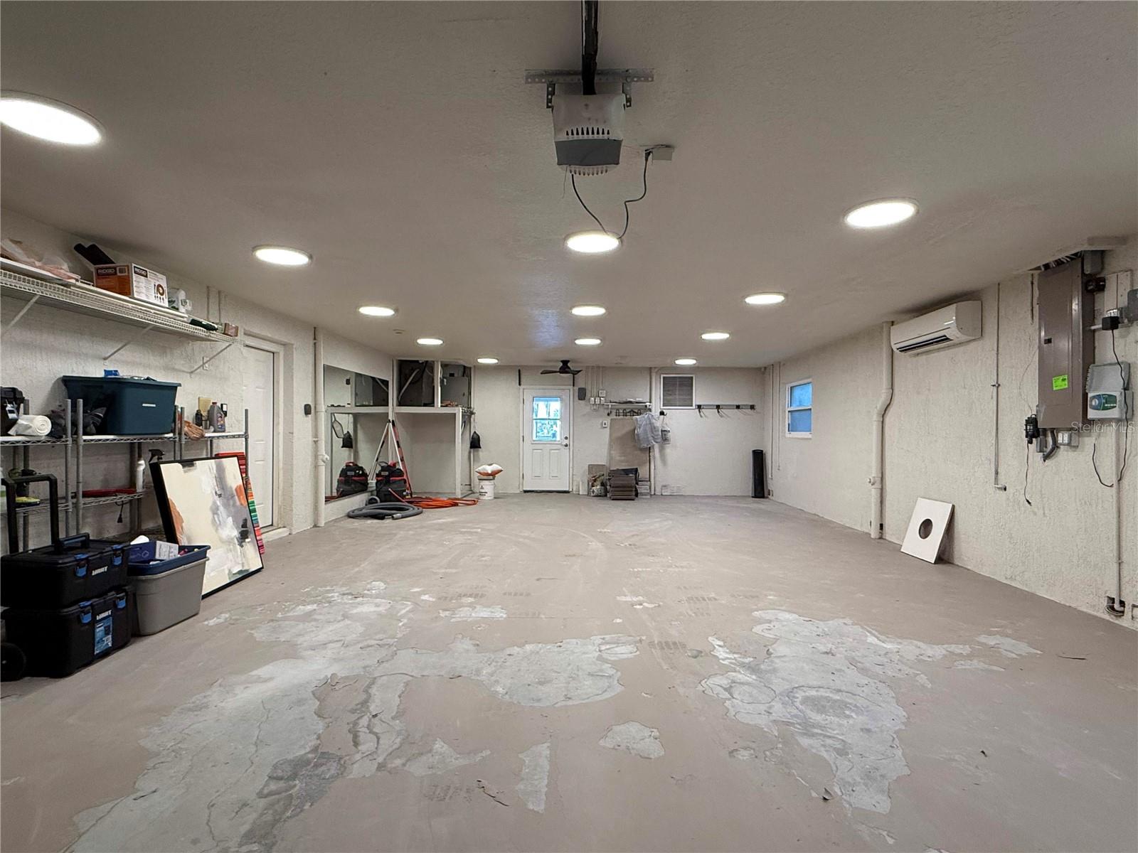 BAYSIDE SUB - Residential